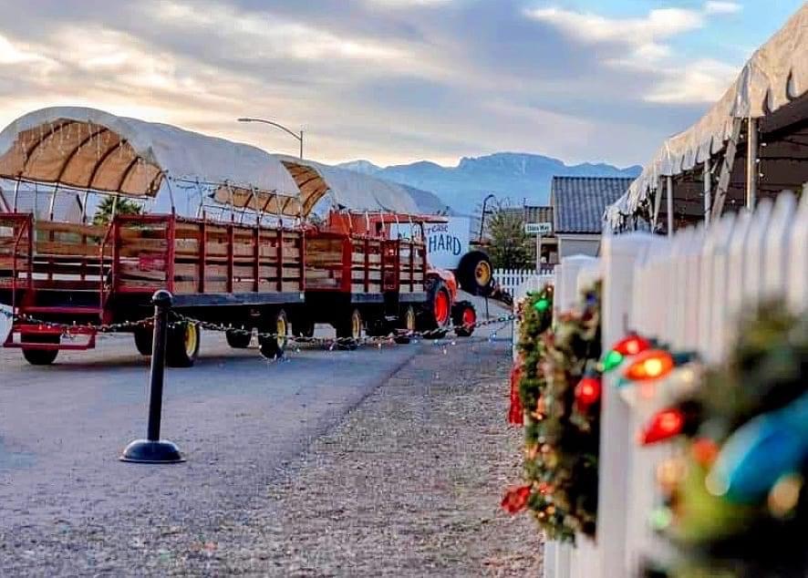 Christmas Wagon Rides & a visit with Santa | Gilcrease Orchard